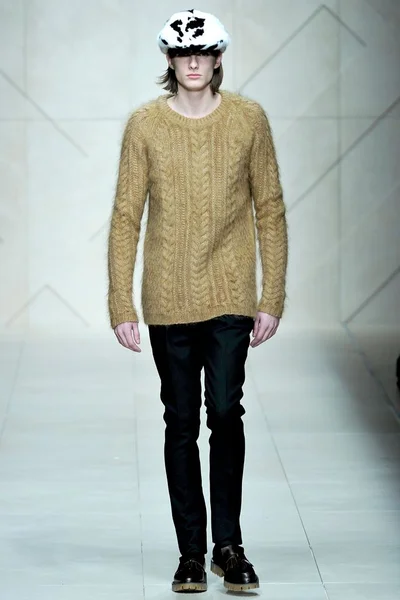 Look 35